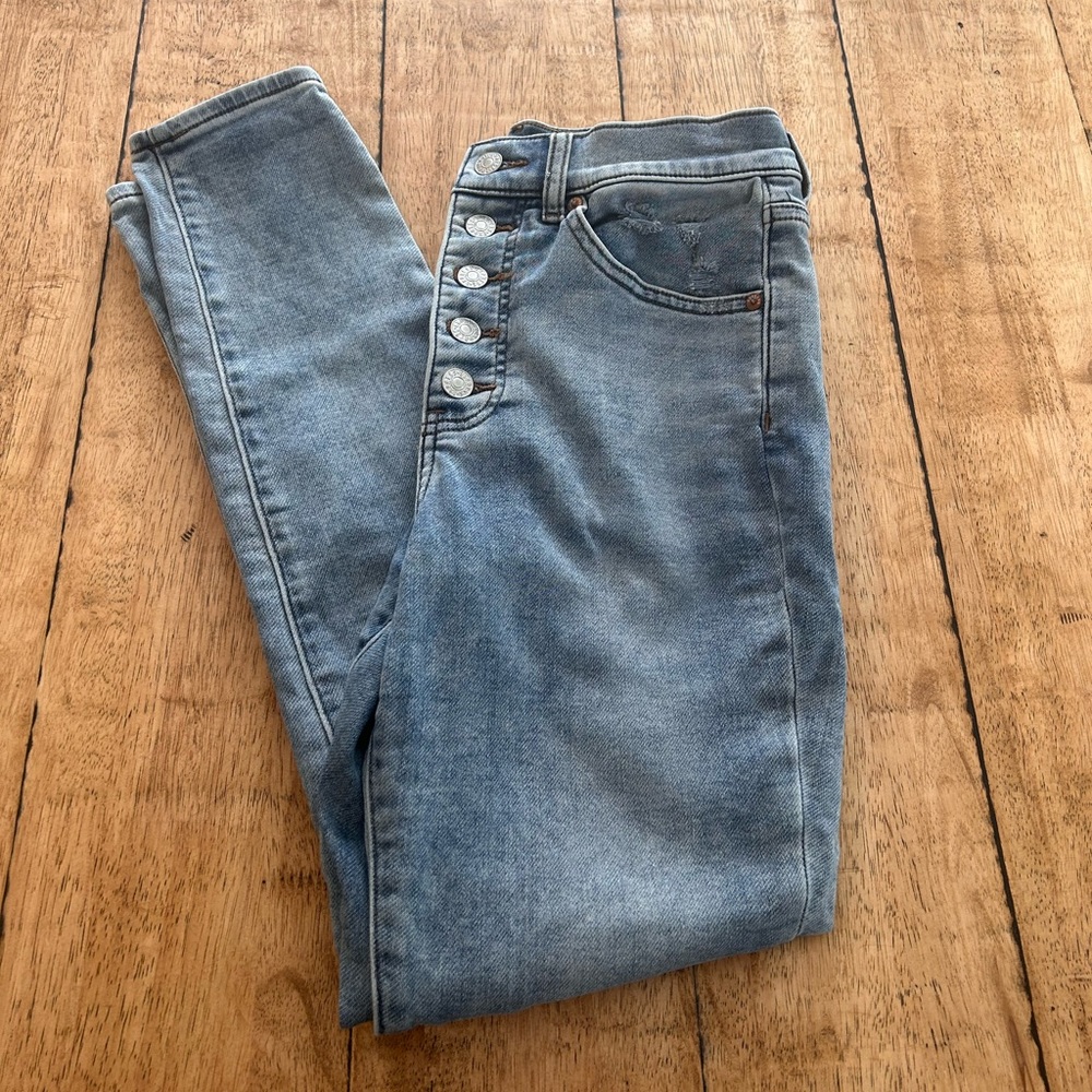 Express size 4 skinny button fly jeans
